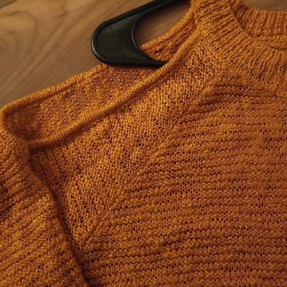 Cold Shoulder Sweater - Picture 2 of 3